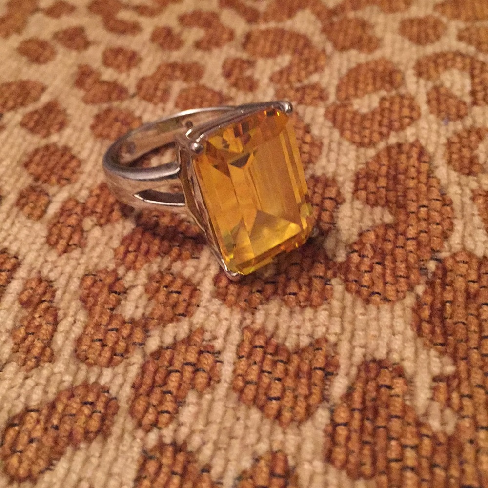 925 large citrine stone